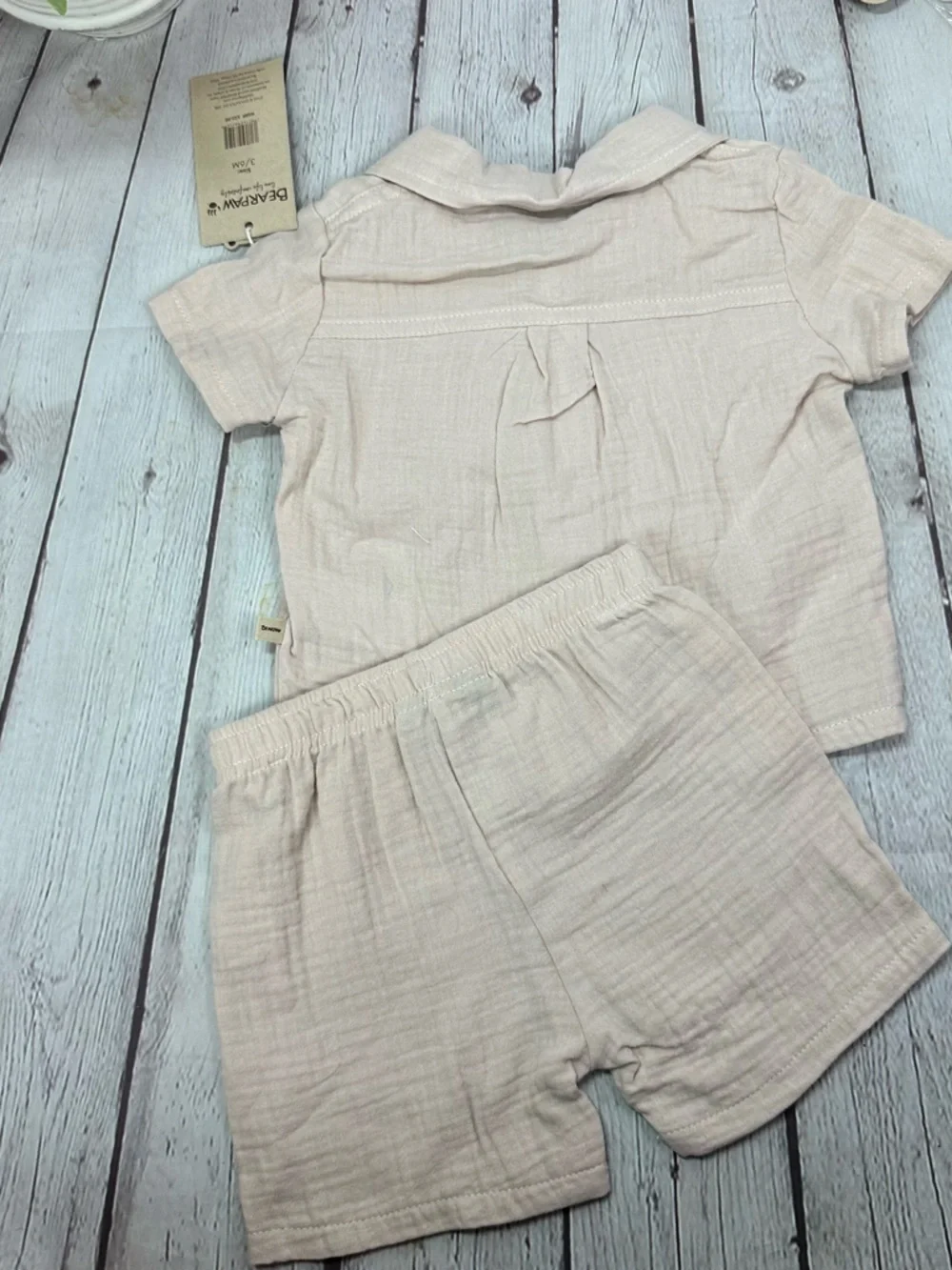 NWT BearPaw Beige 3pc short Set infant 3-6M neutral summer beach travel